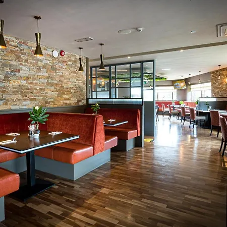 Greenhills 4* Limerick