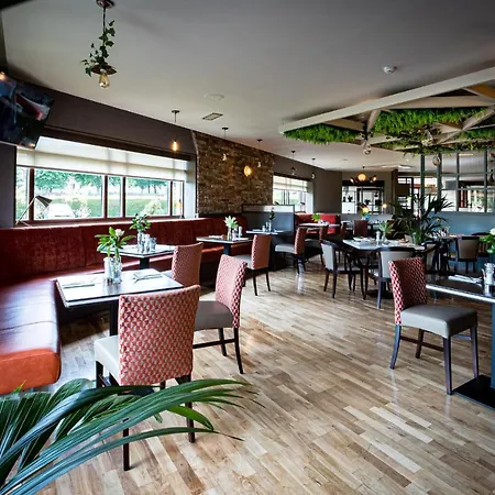 Greenhills Hotel