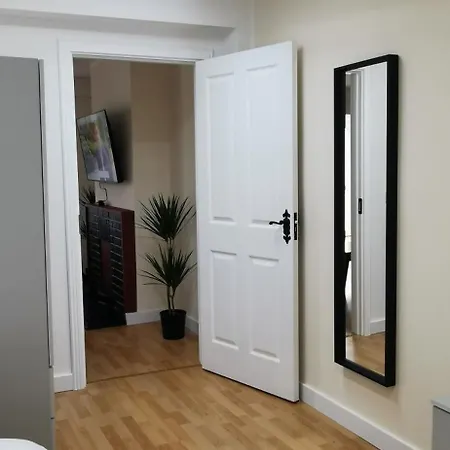 New Refurbished 2 Bedroom Detached House Limerick