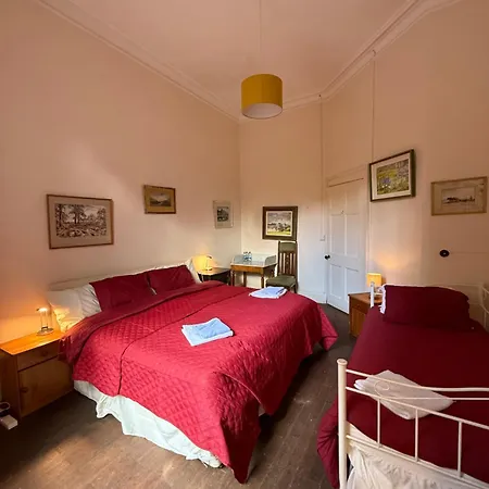 Shannon River House & Gardens Homestay *