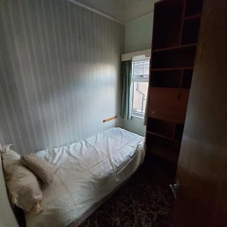 Holiday home Sunbury House Retreat In *