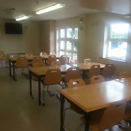Courtbrack - Off Campus