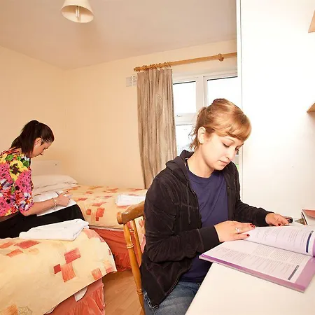 Albergue Courtbrack - Off Campus *
